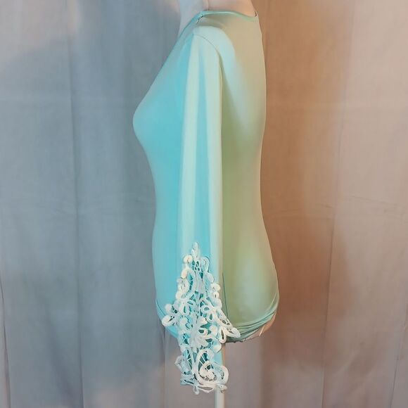 Mint Green Lace Sleeve Women's Top - Picture 4 of 8